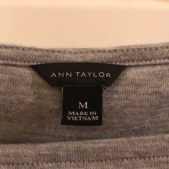 Ann Taylor longsleeve Top - Picture 3 of 3
